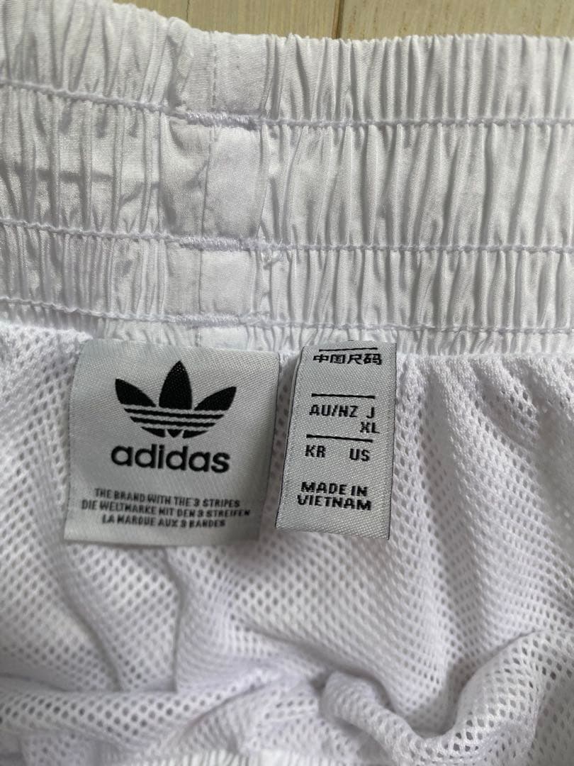 adidas トレフォイルロゴ ジャージパンツ XL ホワイト　トラックパンツ