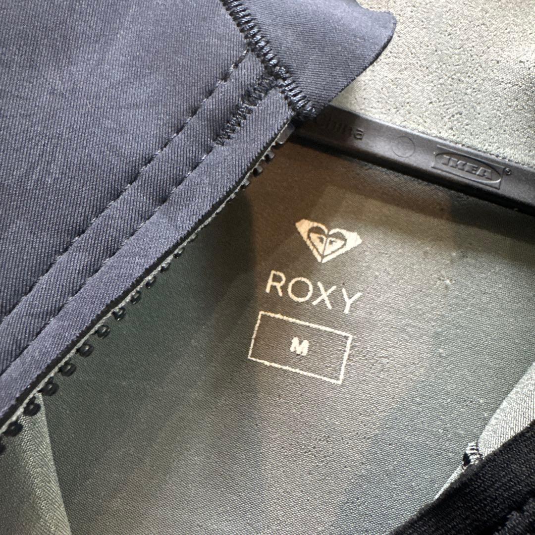 ROXY ロキシーブラック タッパー　サーフィン　マリンスポーツM