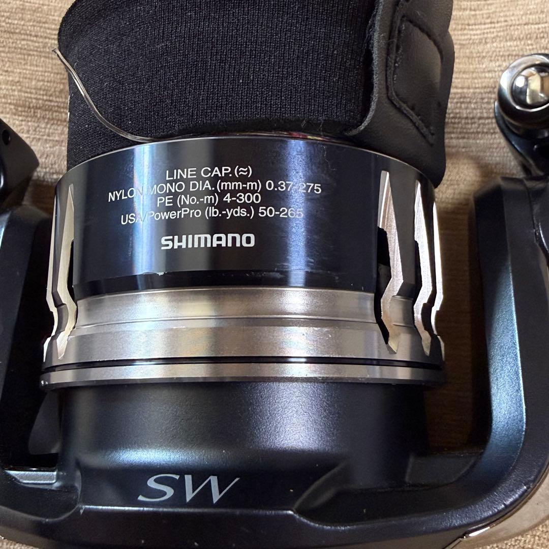 【美品】SHIMANO STRADIC SW 8000PG スピニングリール