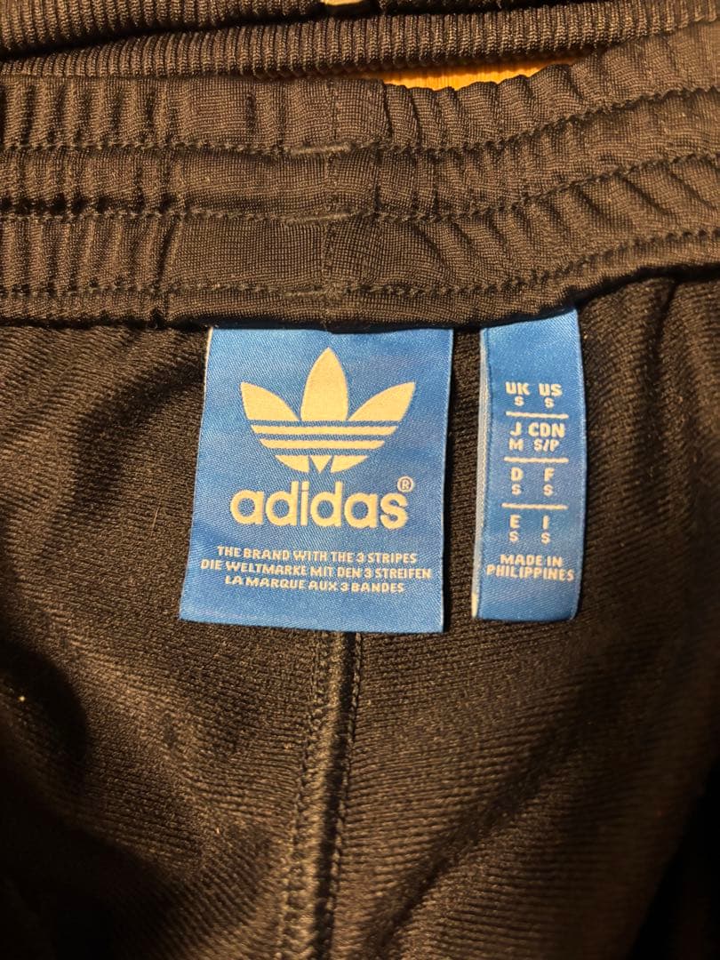 adidas黒ブラックファイアーバードトラックジャージ上下セットアップ