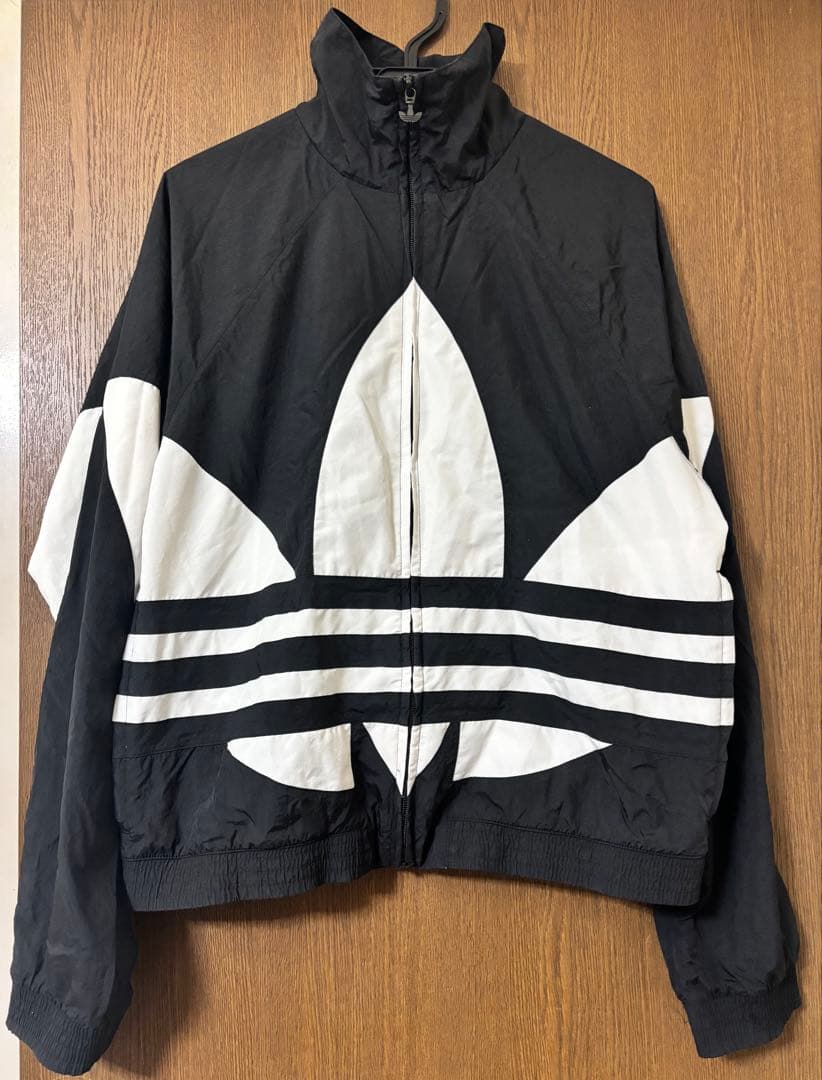 adidas originalsアディダスオリジナルスデカロゴセットアップ黒/白