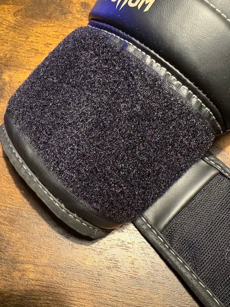 Venum Impact Evo　12oz ブラック　美品