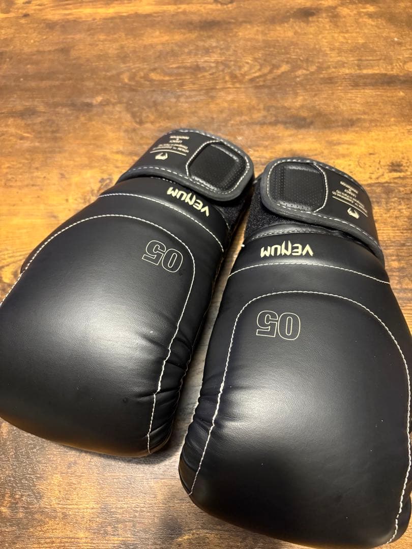 Venum Impact Evo　12oz ブラック　美品