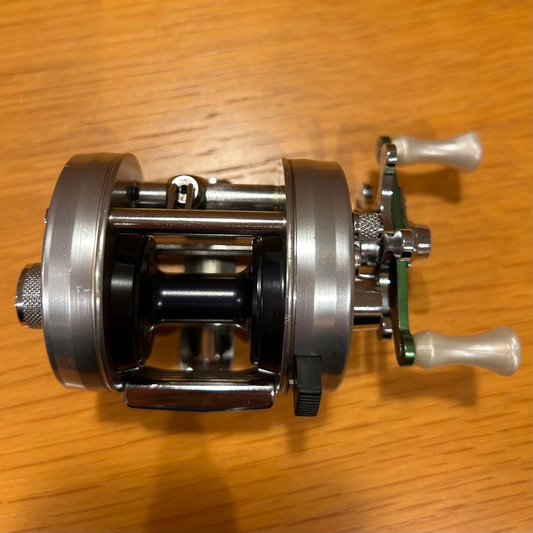 極美品! ABU Ambassadeur 2500C ベイトリール