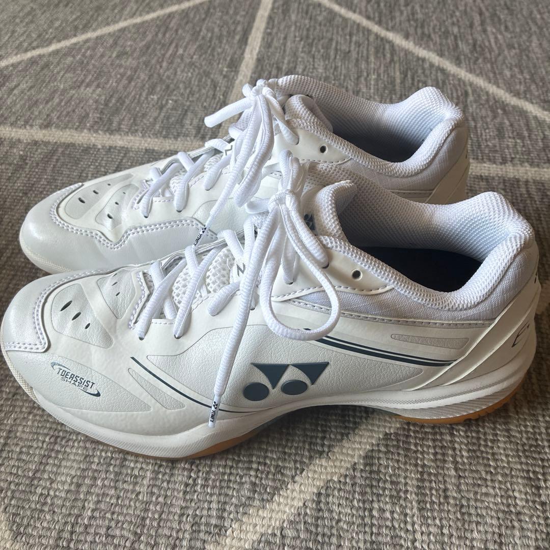 ヨネックス バドミントンシューズ パワークッション65Zウィメン 25.5新品