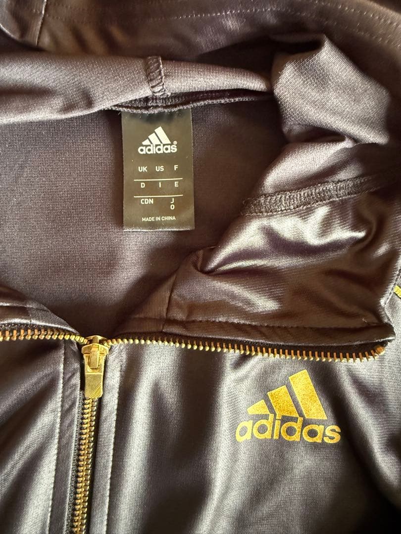 新品タグ無し　adidas 上下セットアップ アディダス ジャージ Oサイズ