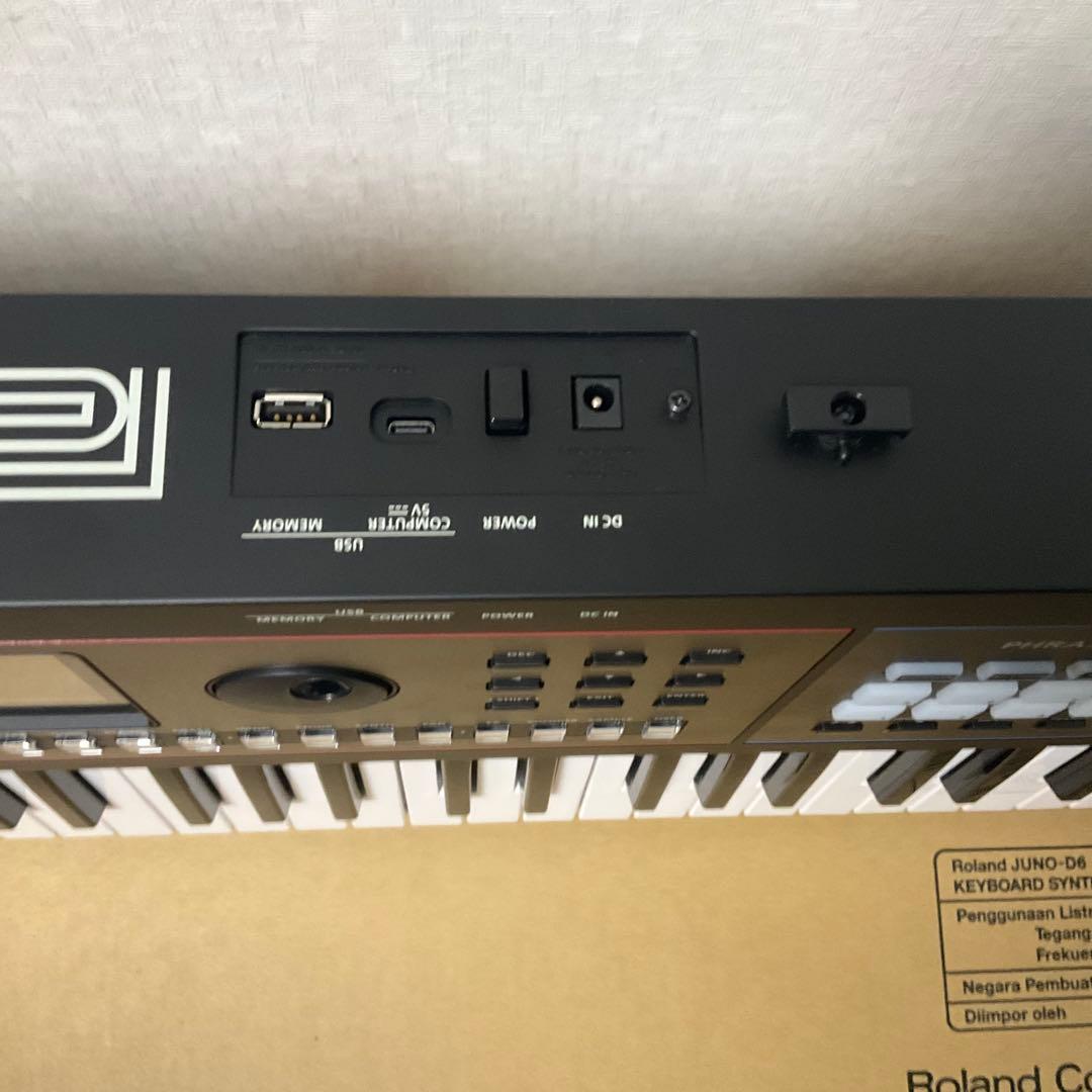 鍵盤楽器 Roland JUNO-D6