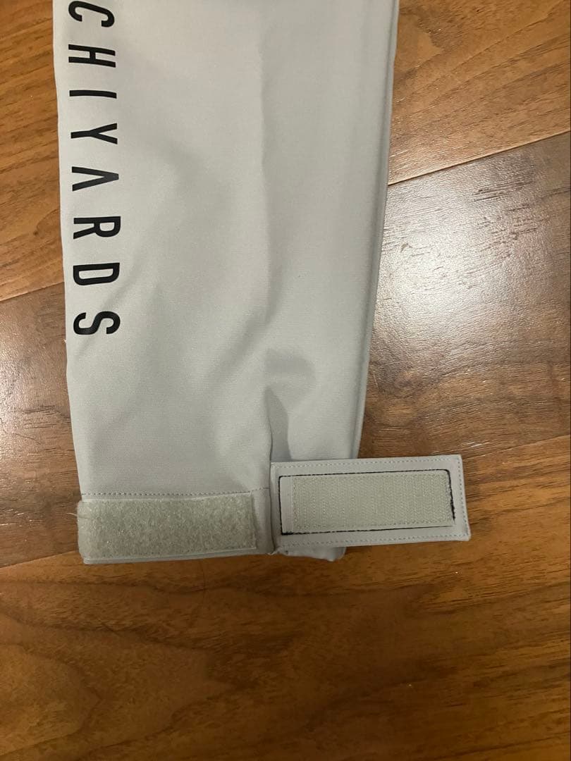 8 YARDS ゴルフパンツ　Sサイズ