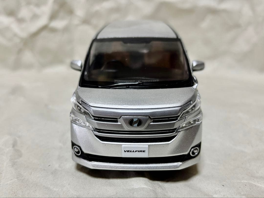 旧型ヴェルファイア カラーサンプル ミニカー シルバーメタリック 専用箱付