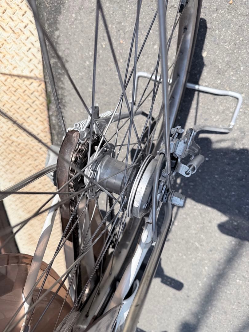 大阪府　Panasonic 電動アシスト自転車 ホワイト　26インチ