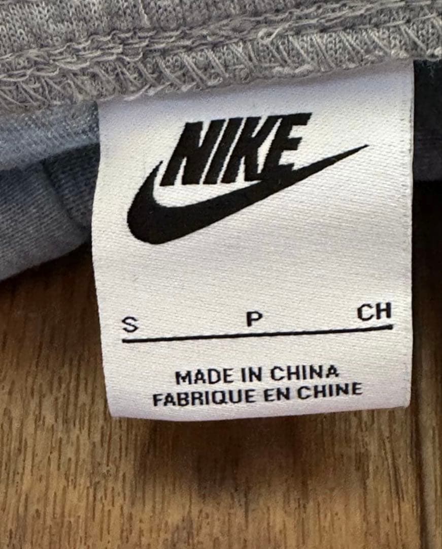 【hさん専用】セントラルシー着用モデル　Nike テックフリース上M 下S