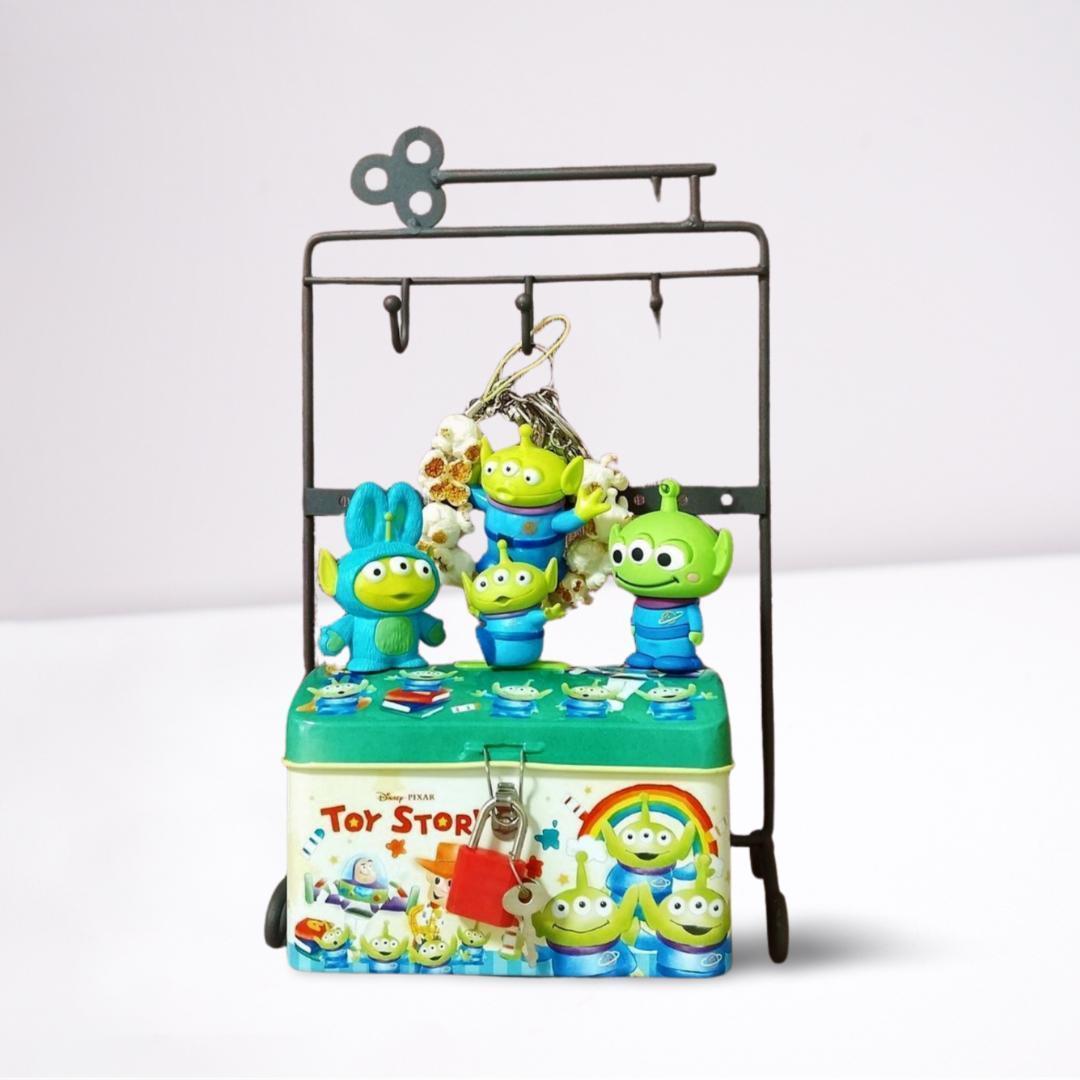 【コンプ特典4個付き】　ディズニー＆ピクサー【単価￥220　40点】まとめ売り