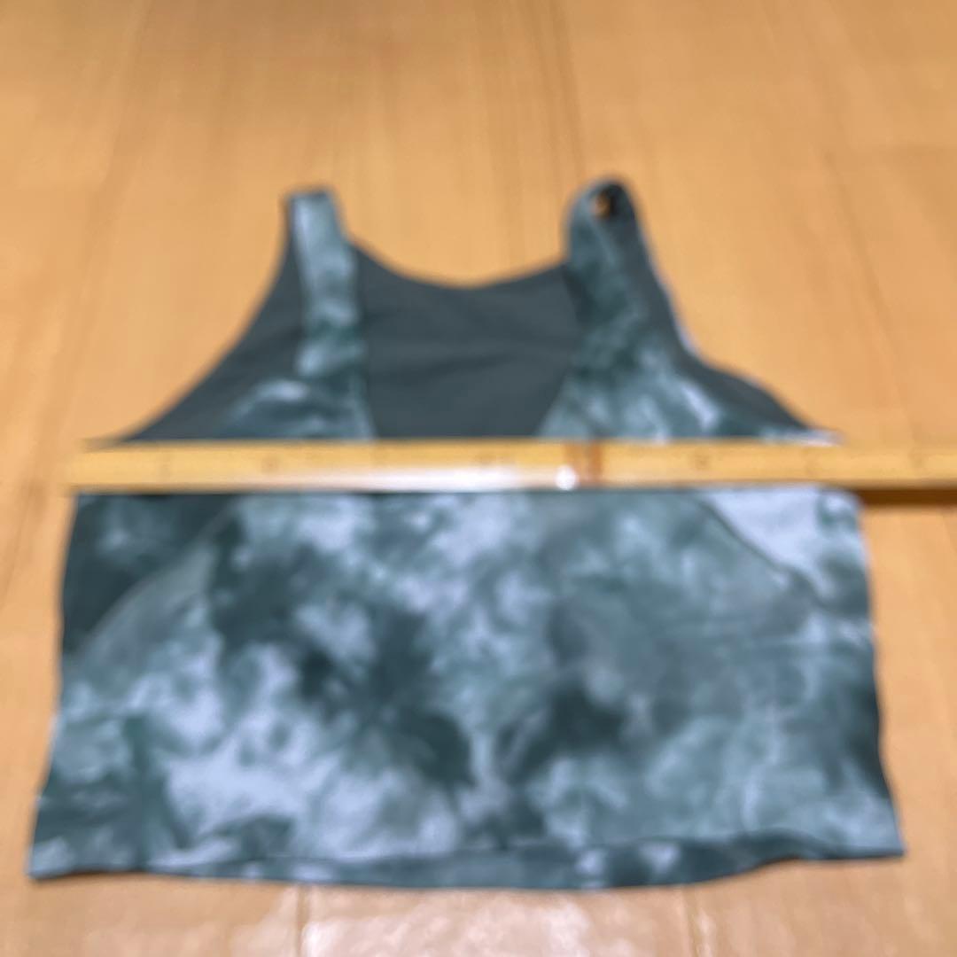 Lululemon グレー・タイダイ スポーツブラ