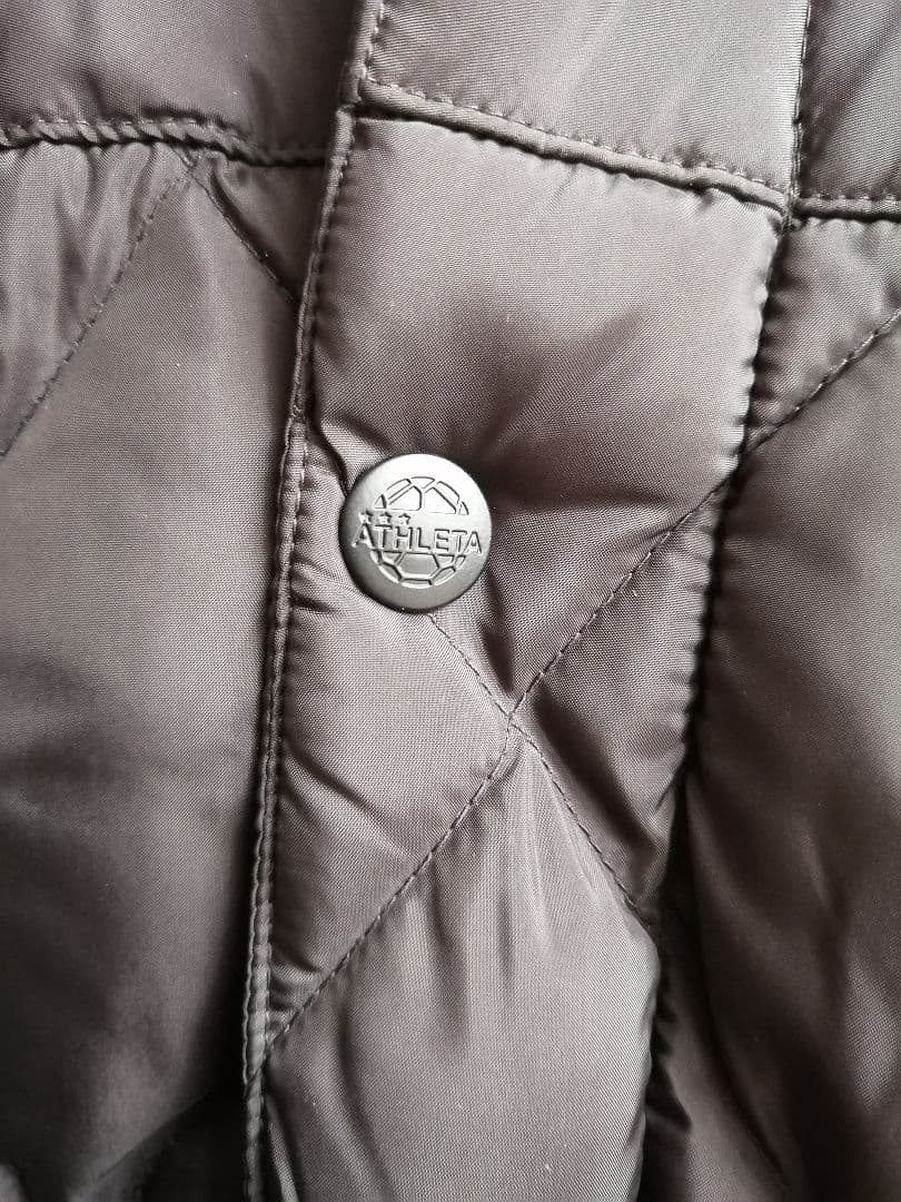 ATHLETA 黒 キルティング ベンチコート　160