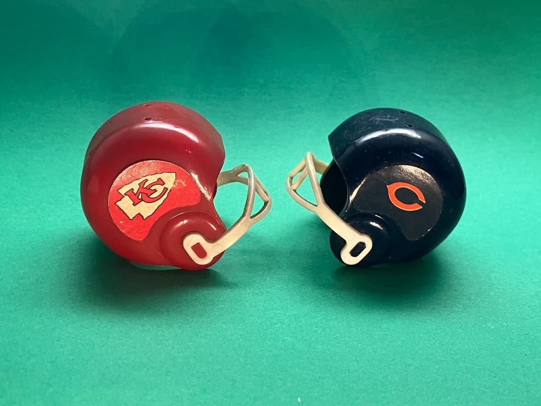★【年末年始特別価格】 NFLヘルメットのミニチュア 9種★