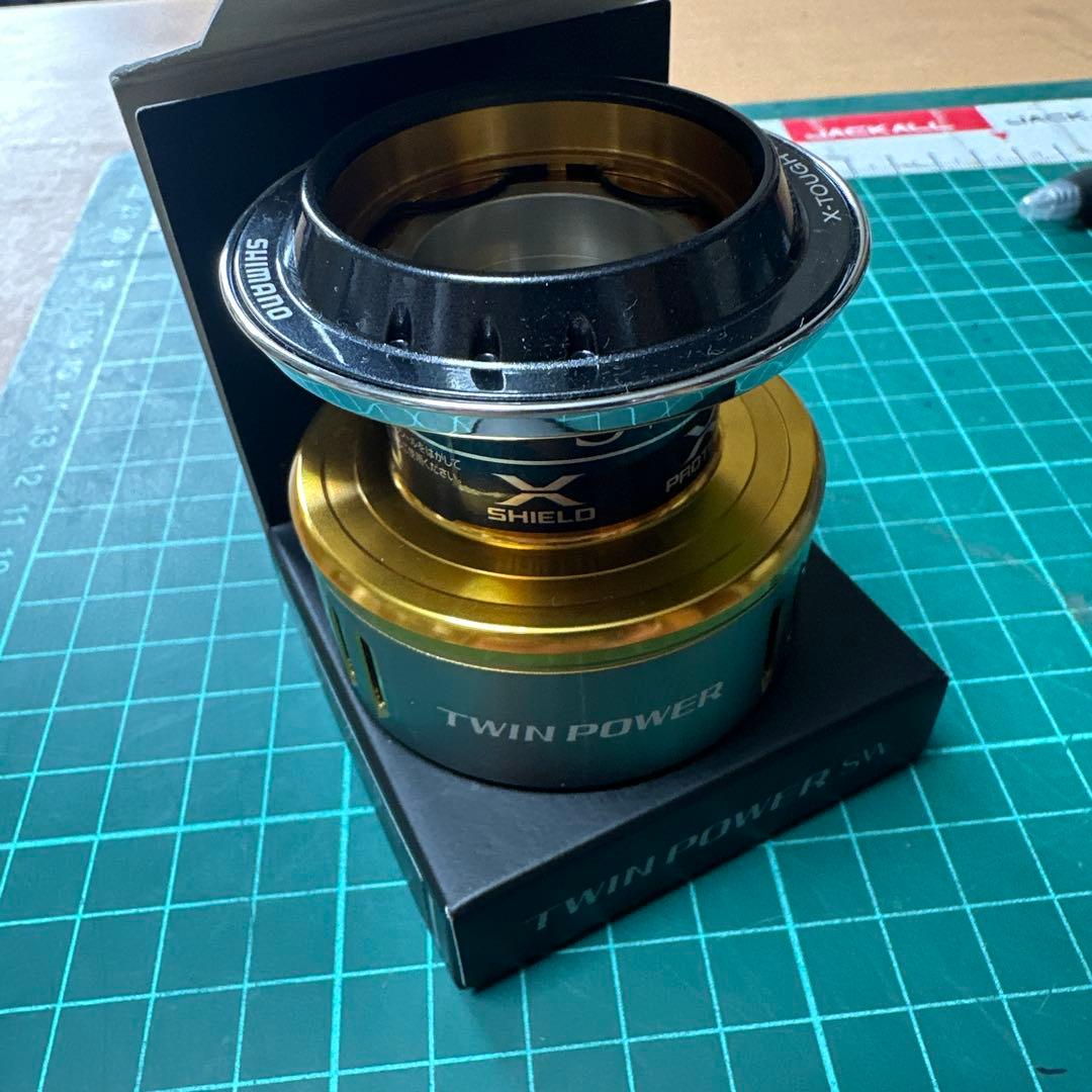 実釣未使用　ツインパワーsw 6000番　純正スプール