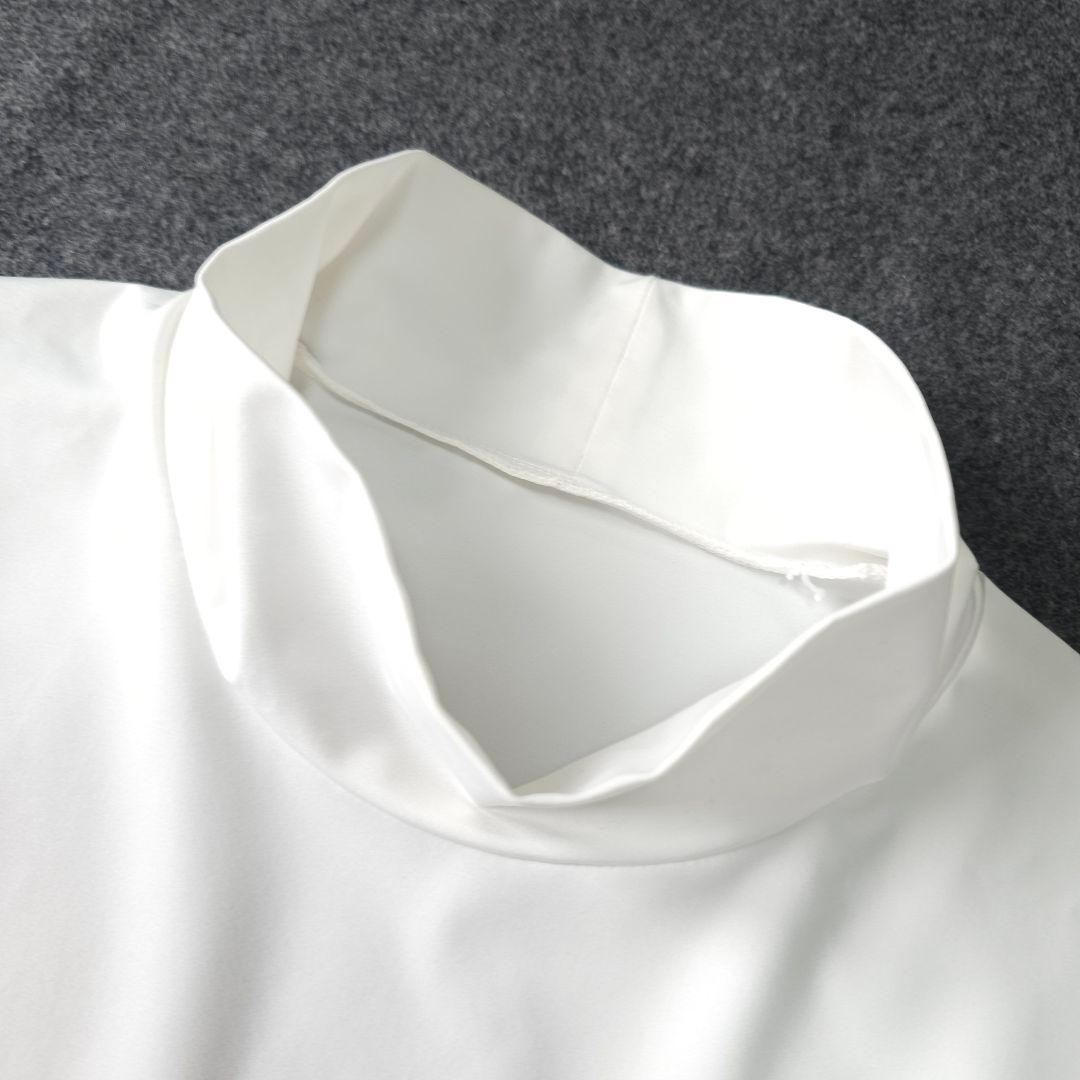 美品 アンパスィ 春 長袖モックネックシャツ 立体ロゴ ストレッチ L 白