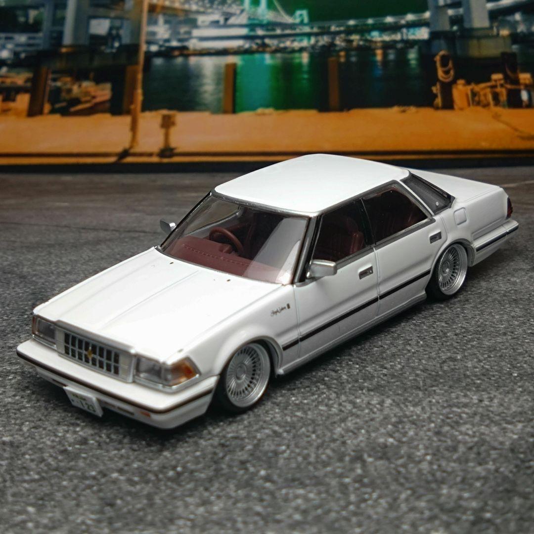 TLV トヨタ クラウン ハードトップ 3.0 ロイヤルサルーンG(カスタム品)