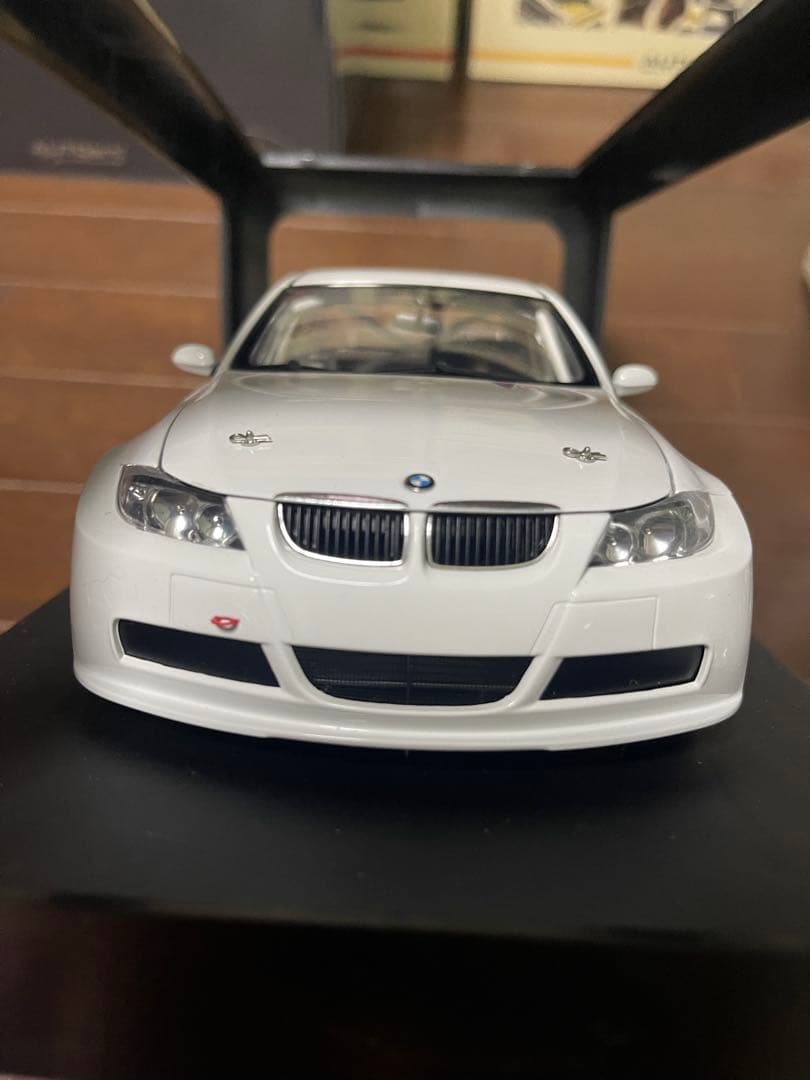  320si WTCC 2006 AUTOart ミニカー