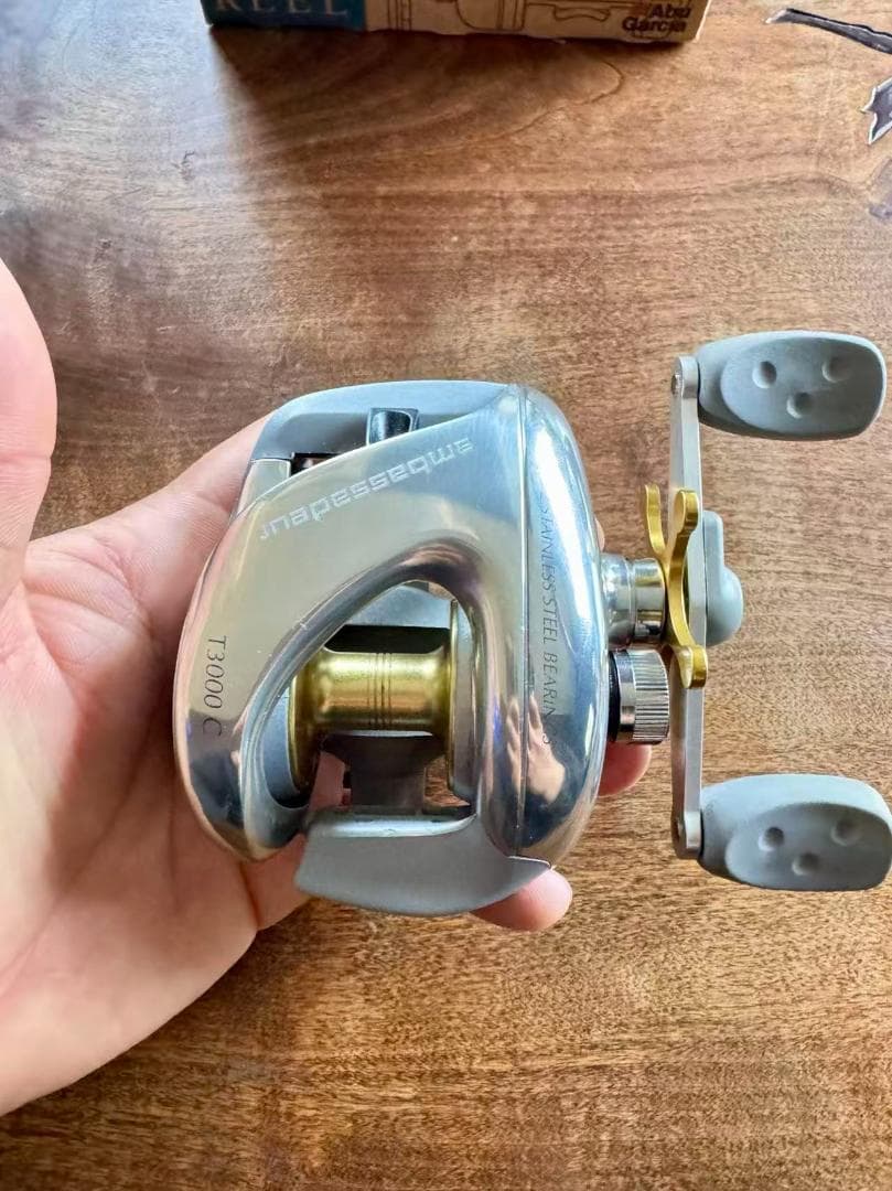 Abu Garcia ambassadeur T3000C Glossy 未使用