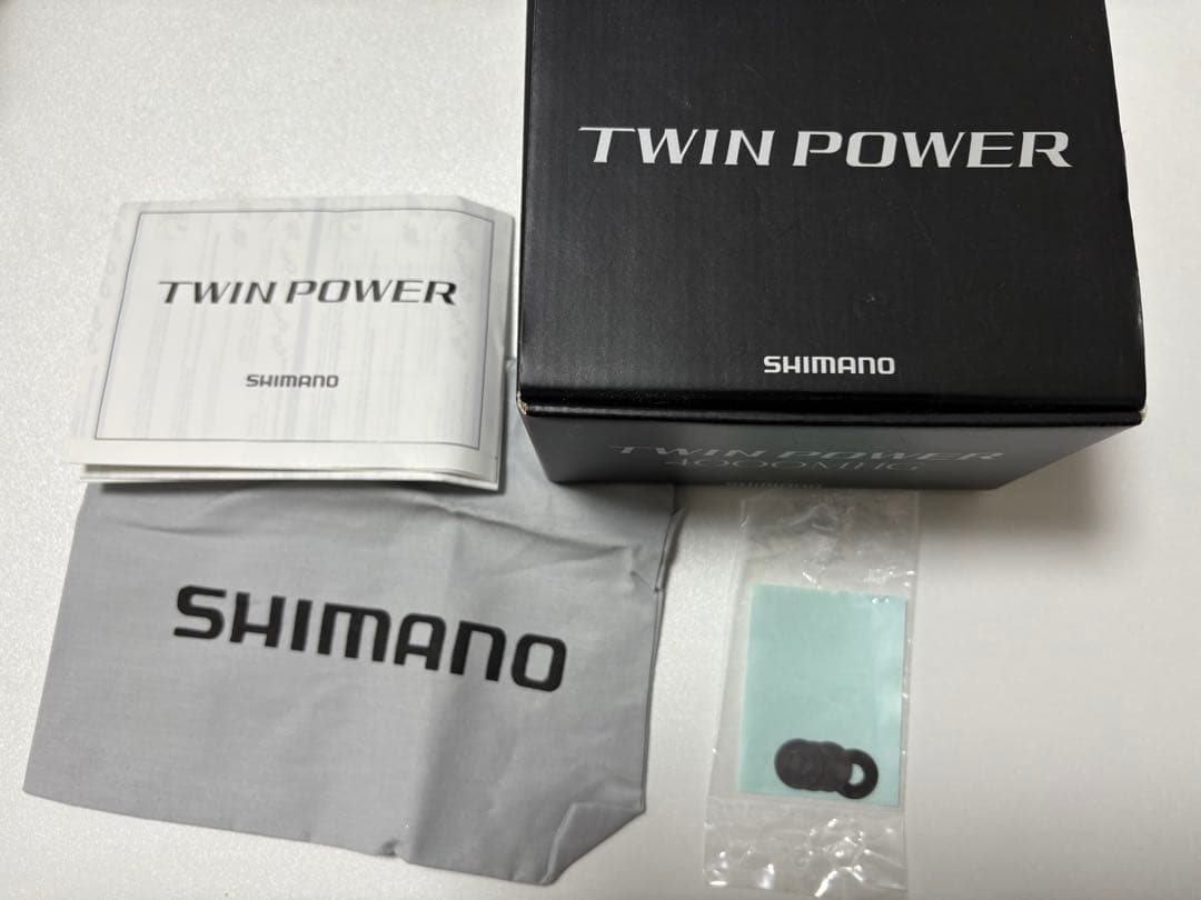 SHIMANO TWIN POWER 4000MHG スピニングリール