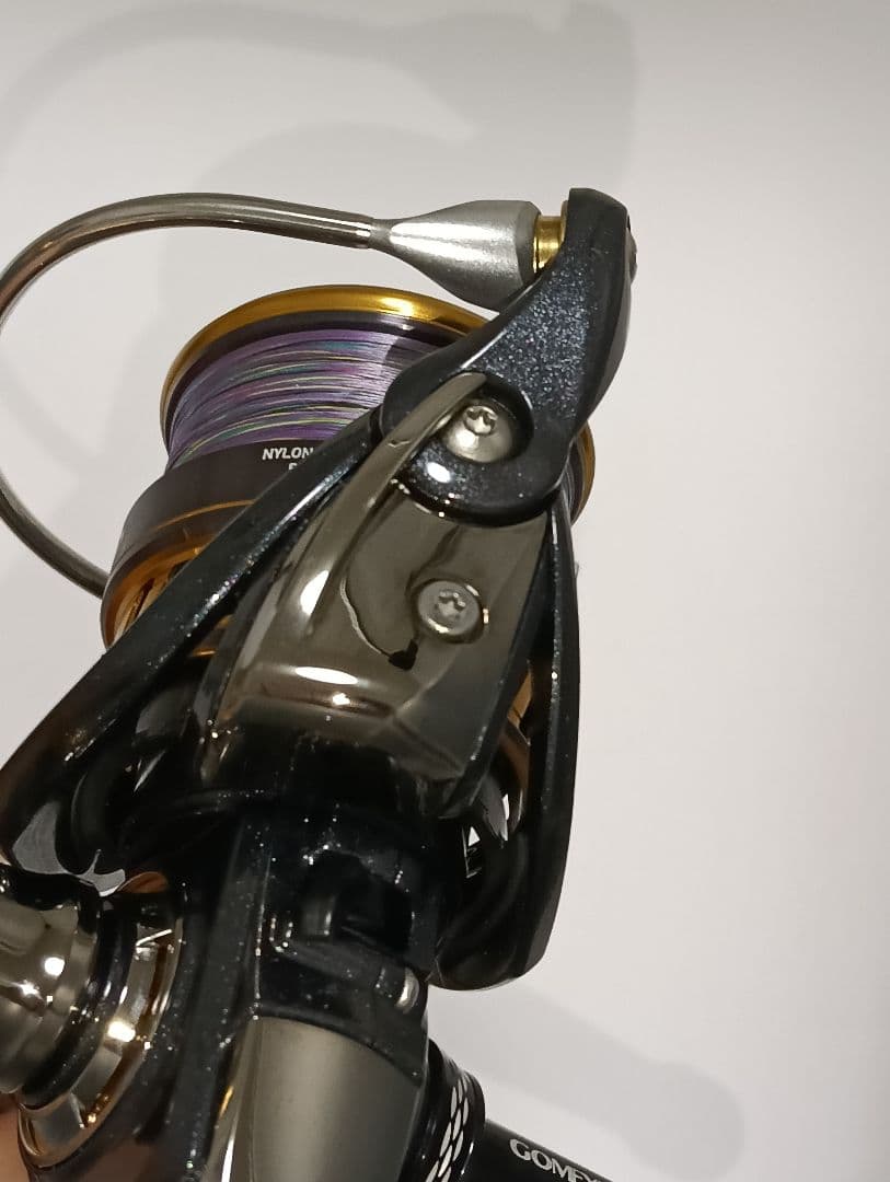 美品■カスタム■ダイワ 23 レガリス LT2500S-XH ゴメクサス部品