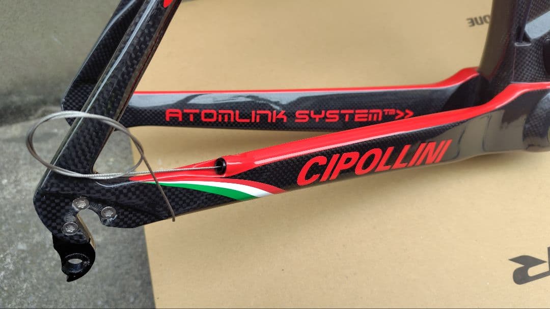 【値下げ】CIPOLLINI BOND カーボンロードバイクフレーム