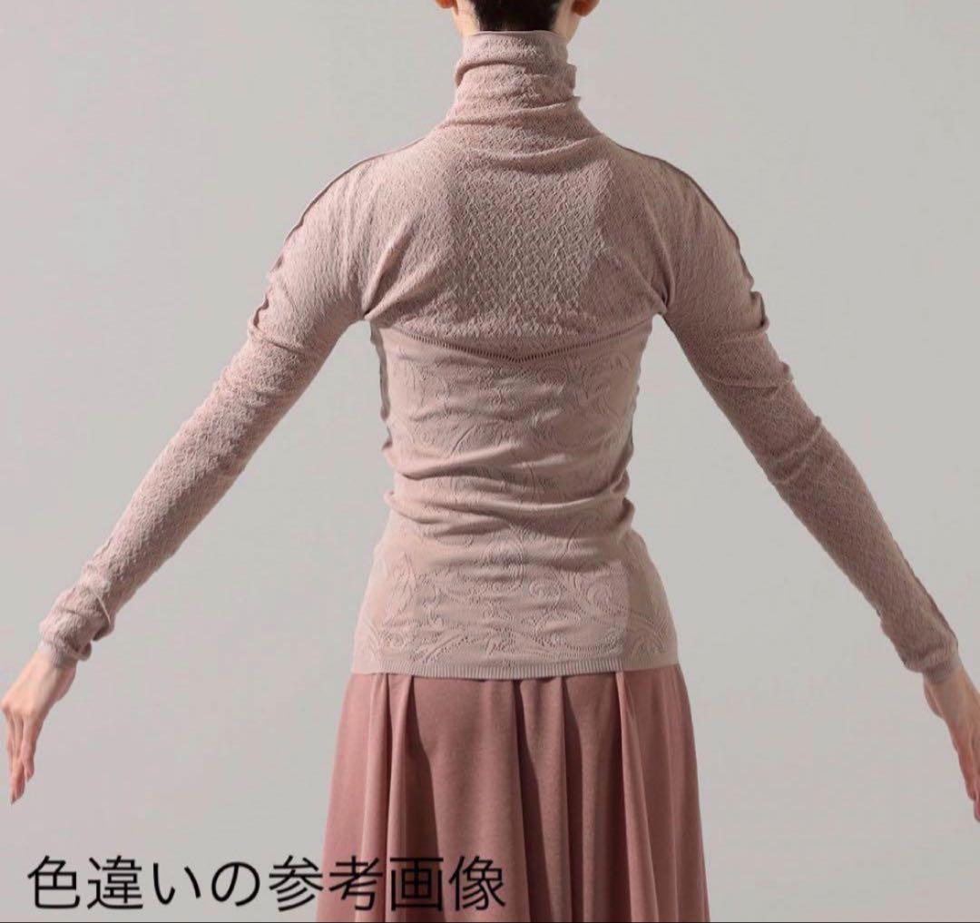 【新品タグ付き】ノーソーイングニット　ハイネック　完売色ブラック