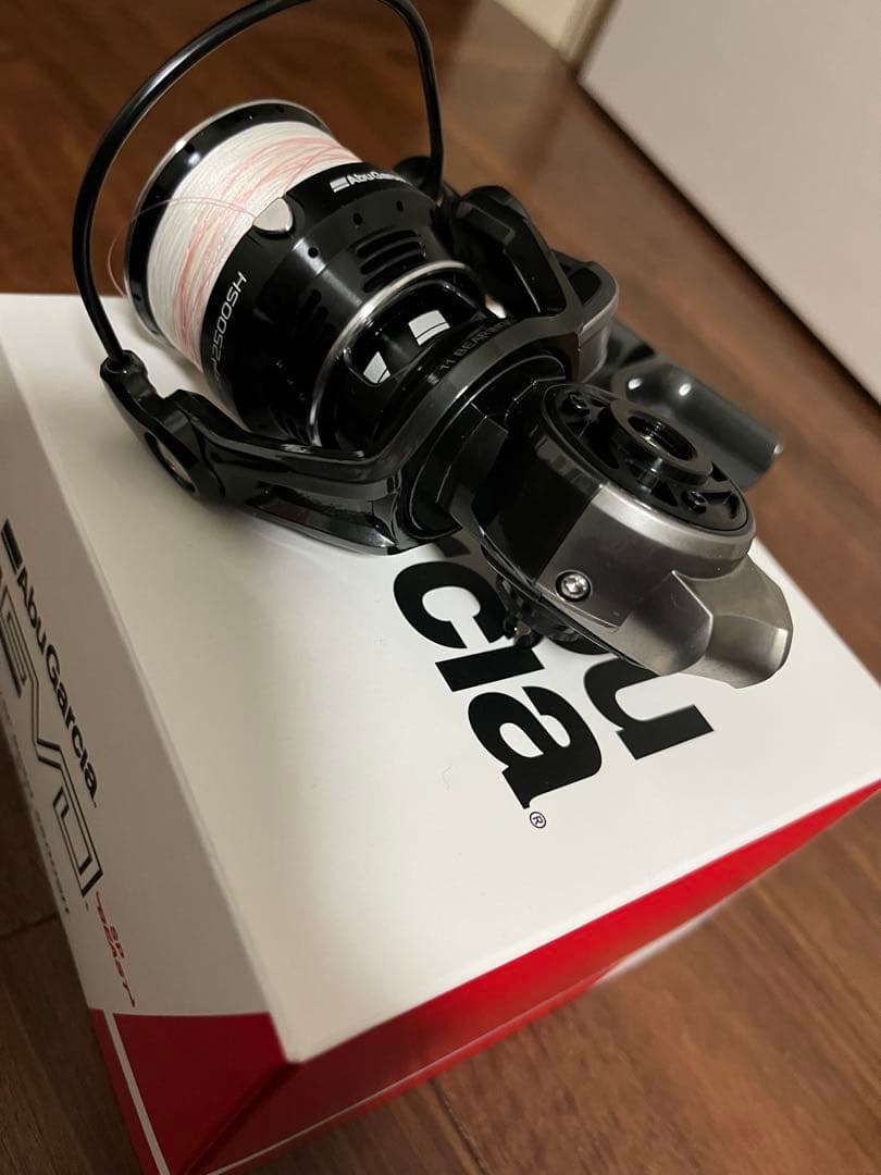 アブガルシア レボ スピニング ビースト 2500 ハイギア+エギングロッド