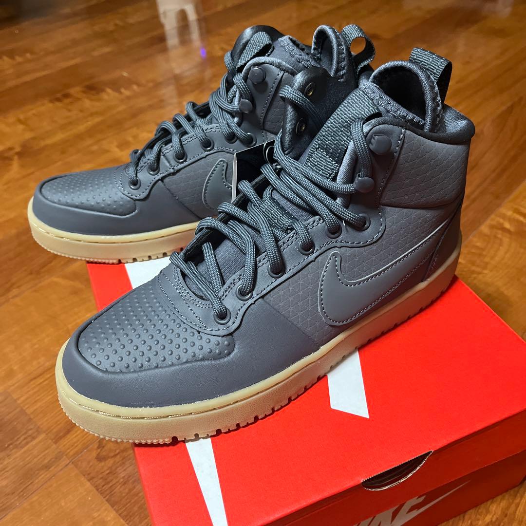 新品未使用　タグ付き　NIKEスニーカー　ナイキ コート ボロー MID