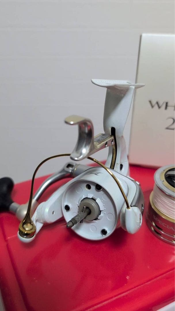 シマノ　テクニウム　WHITE SPECIAL 2500DXG