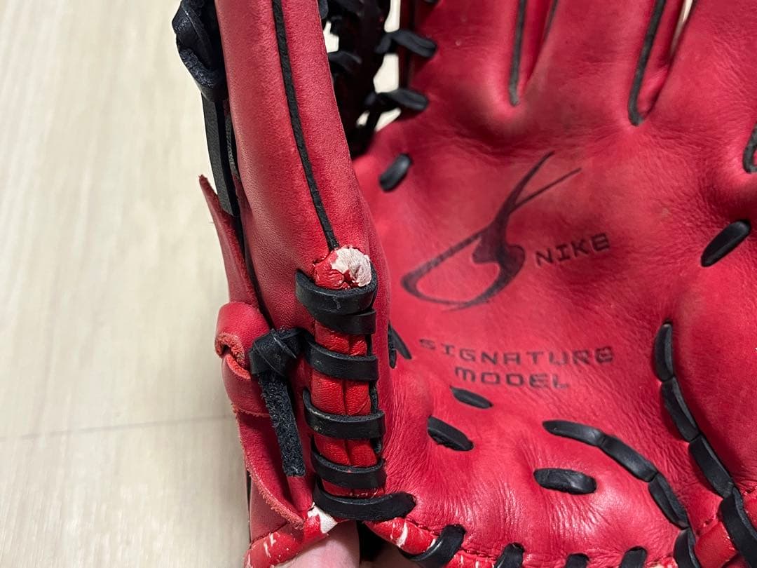 ナイキ グラブ　軟式　内野用　グローブ NIKE 岩村モデル