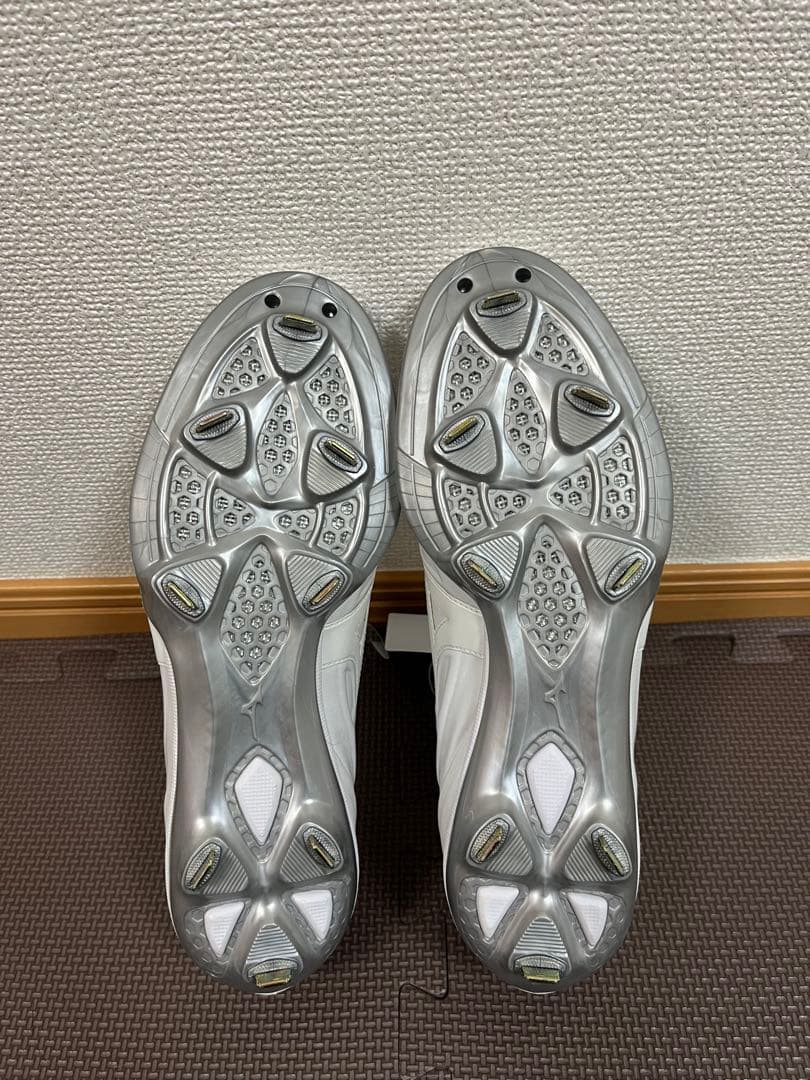 新品未使用　ミズノ　野球スパイク　カンガルー　超硬金具　26.0cm