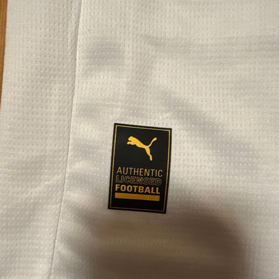 新品未使用オーセンティックACミラン MODRIĆ 14 ユニフォーム