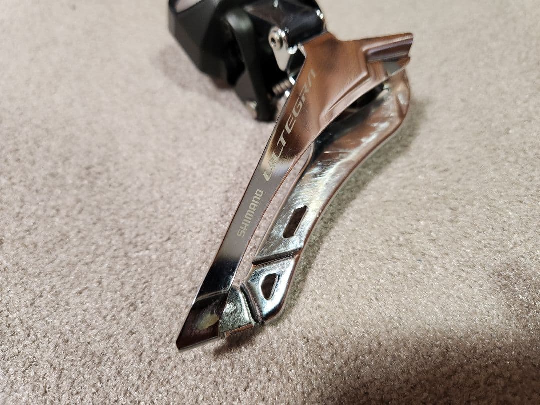 SHIMANO ULTEGRA FD-R8050 Di2 フロントディレイラー