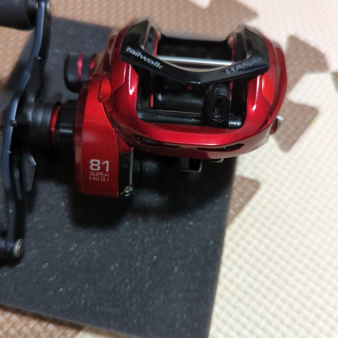 tailwalk Wide Basal 818R ベイトリール