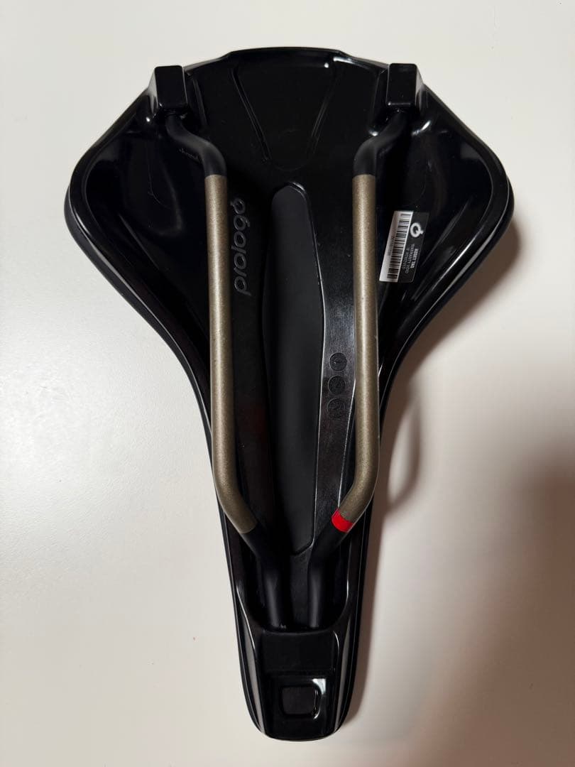 プロロゴNAGO R4 TIROXサドル 245x147mm