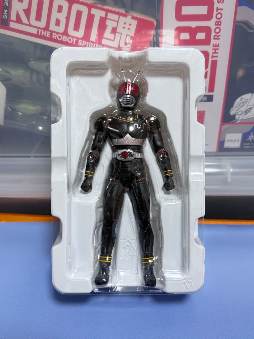 真骨彫　仮面ライダーBLACK