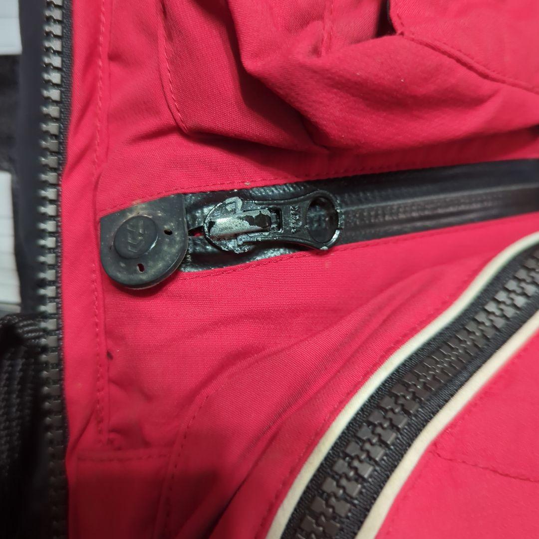Daiwa ライフジャケット 赤黒
