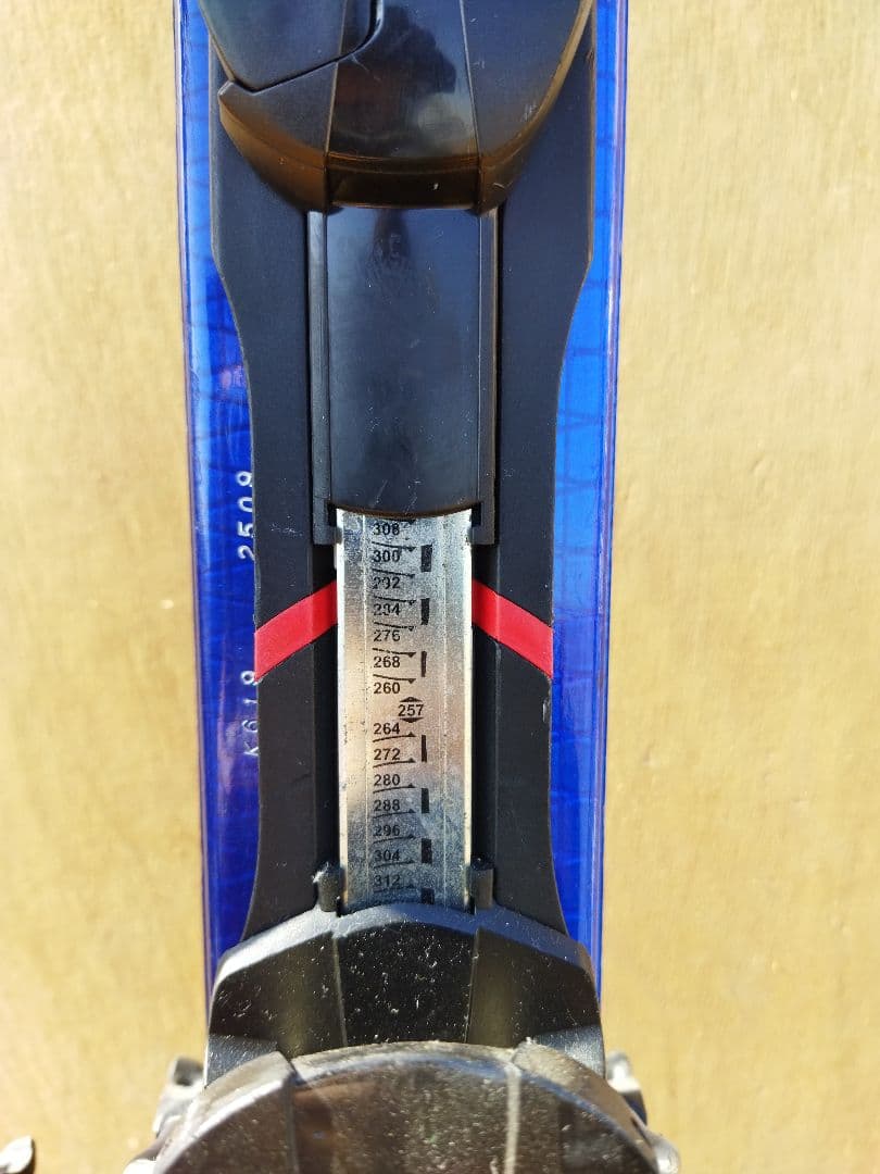 サロモン　SALOMON X-WING BLAST スキー 板