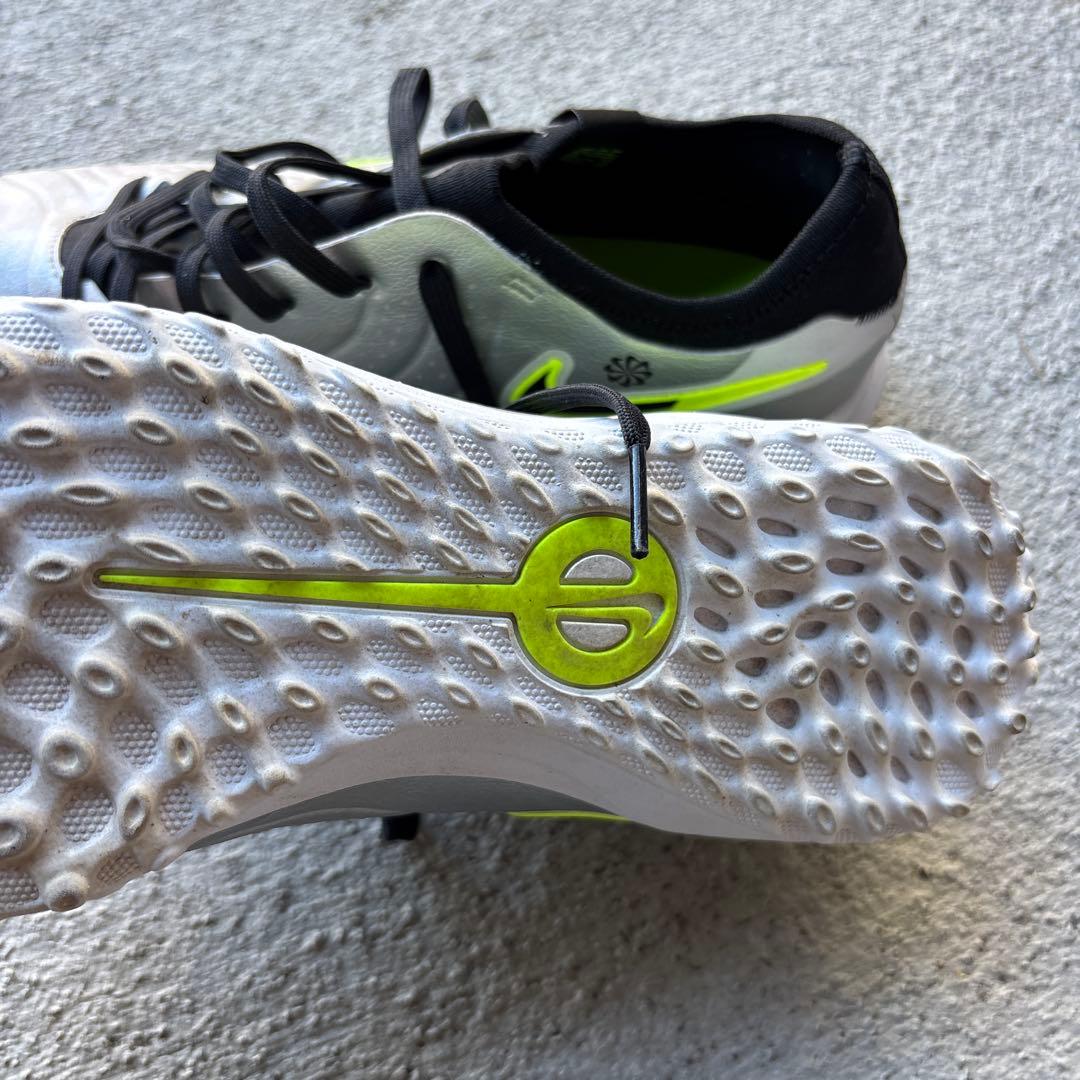 Nike Tiempo サッカーシューズ シルバー