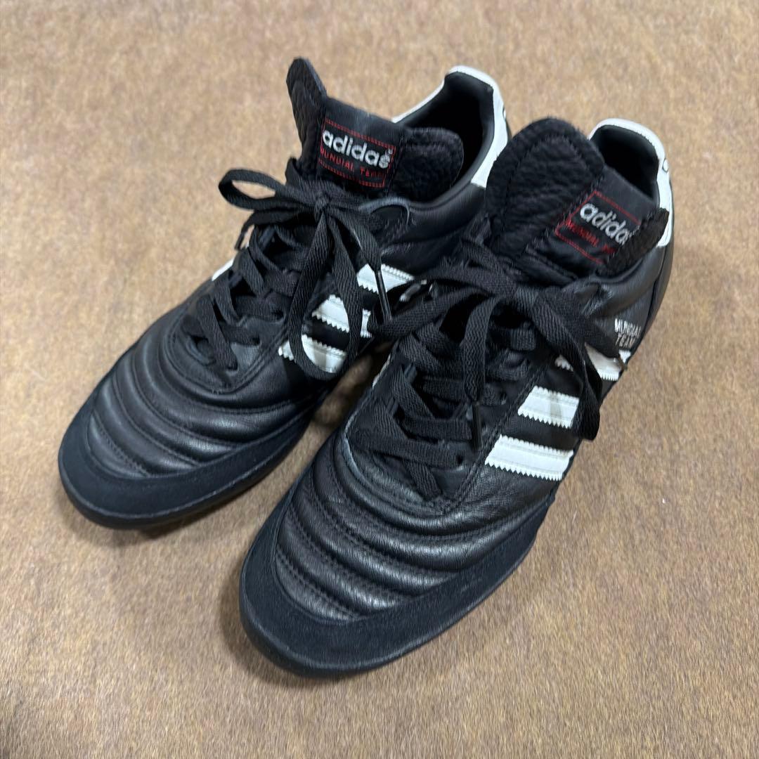 adidas Mundial Team ブラック サッカーシューズ 26cm