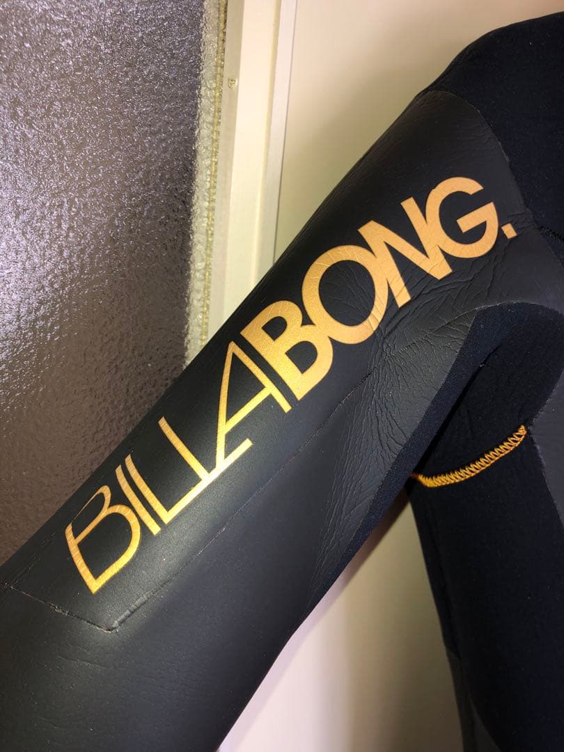 【美品1回使用】BILLABONG　フロントジップ　セミドライ　5㎜3㎜　ML