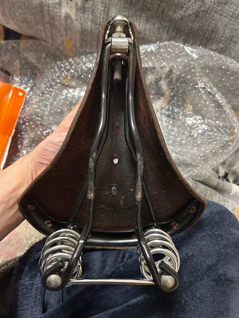 BROOKS レザー ダブルスプリングサドル　Amazon29000円