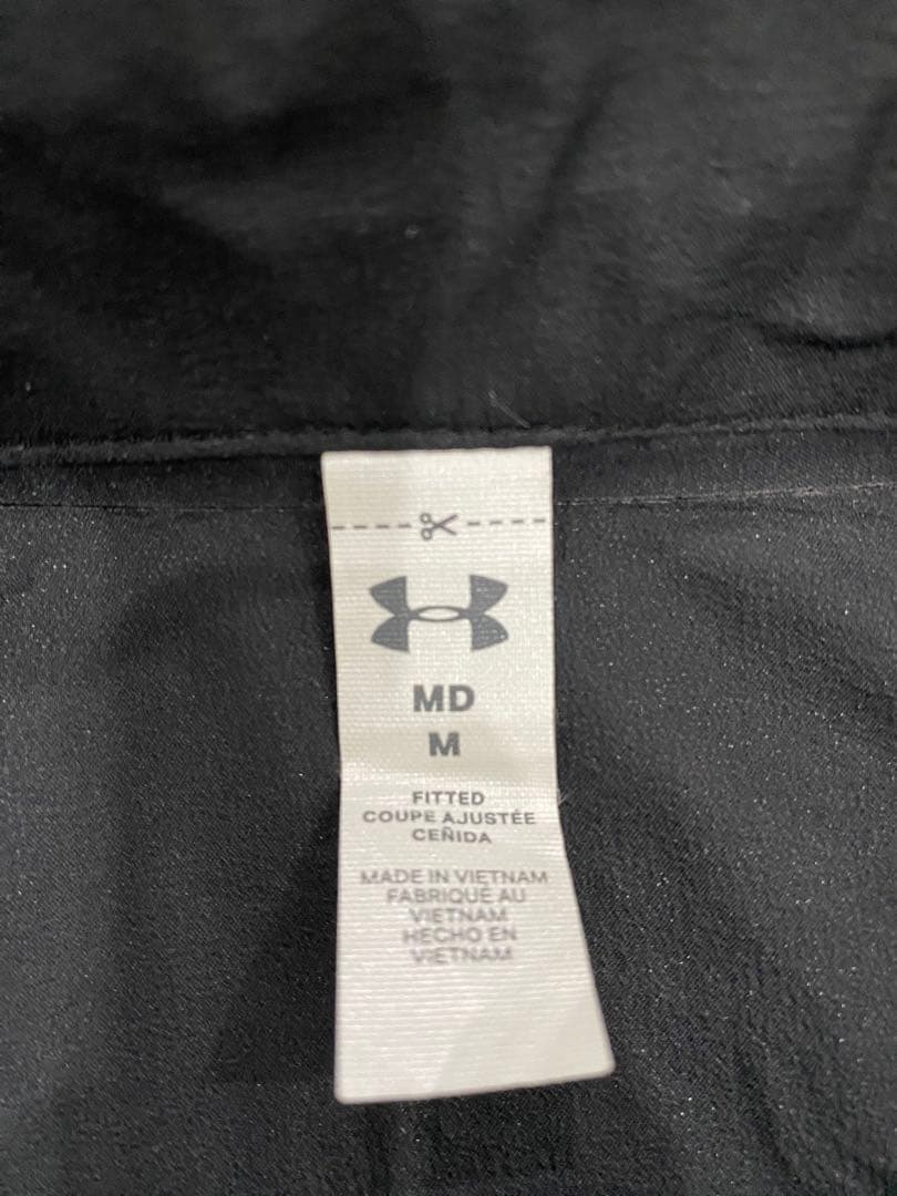 UNDER ARMOUR ブラックＭ0102 GORE-TEX ジャケット