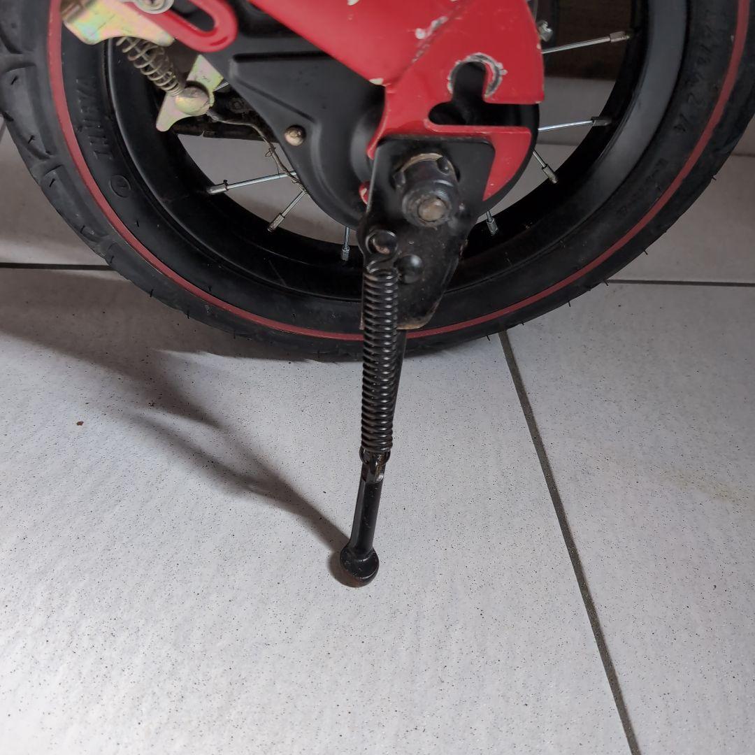 へんしんバイク初代henshin bike キッズバイク　レッド　スタンド付き