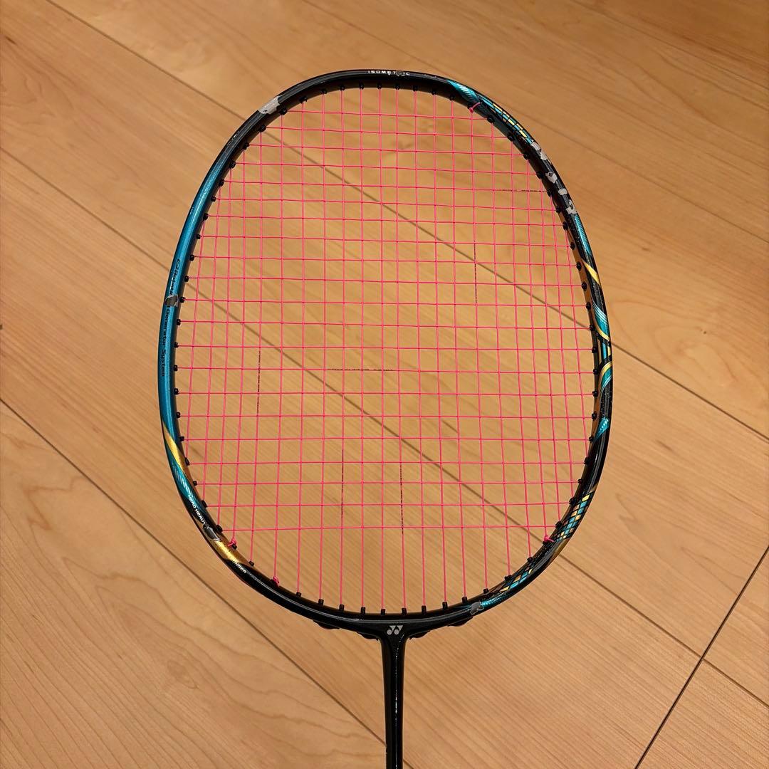 アストロクス88Spro 4UG5 バドミントンラケット　3本セット　YONEX