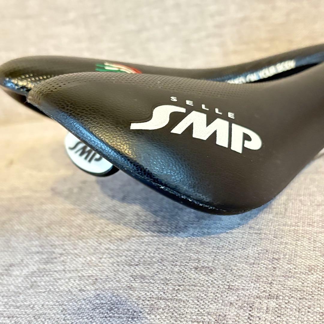 Selle SMP hell サドル　自転車　ロードバイク　イタリア