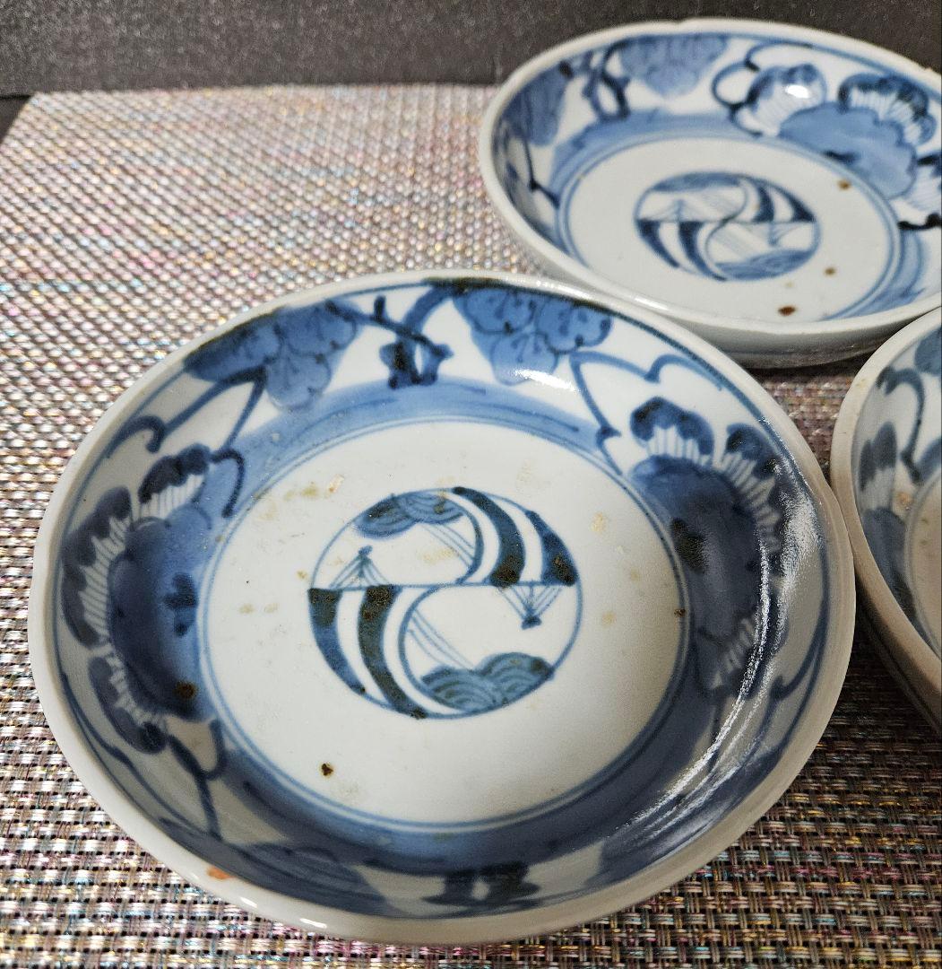 江戸時代中期～後期　古伊万里　染付　手描き　見込みに帆掛け舟の図　なます皿　3客