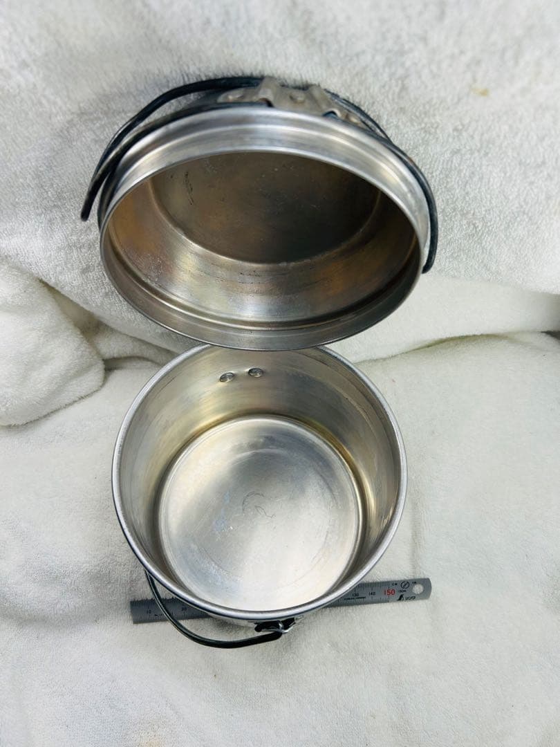 中古品　イギリスのメーカーHottonホットン社ブルドッグ　ビリー缶小型アルミ製